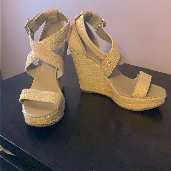 Sandals - Picture 3 of 5